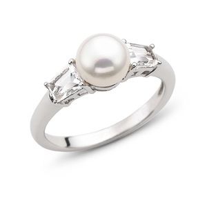 Pearl & sapphire ring